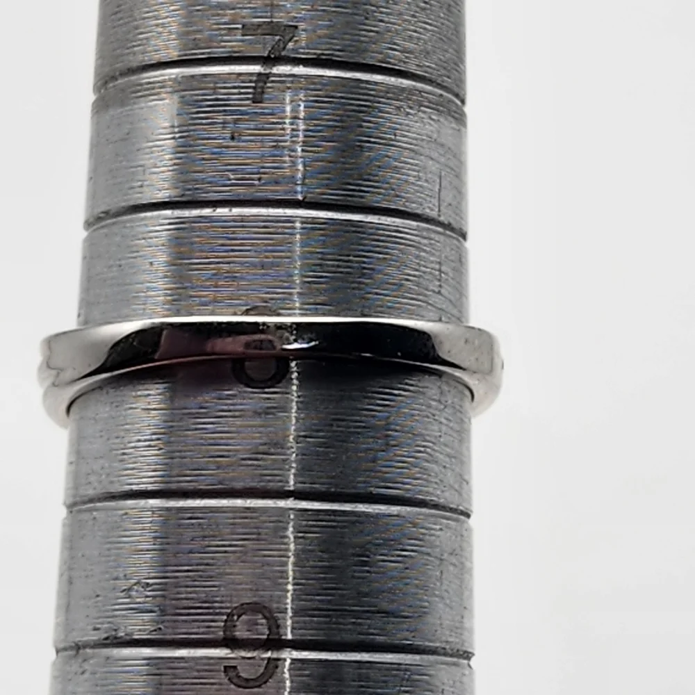 N/A silver tone